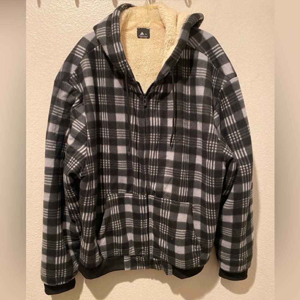 Black & Gray Plaid Zip-Up Hoodie